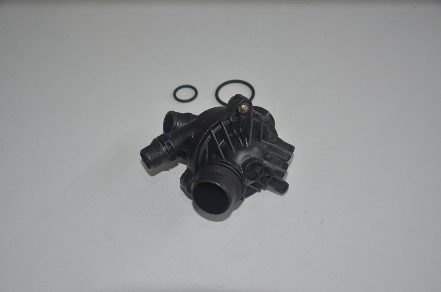 BMW E70 E71 TERMOSTAT (97°C) 11537550172